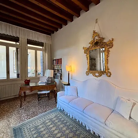 Il Giardino Segreto Di Monty Don Sul Canal Grande